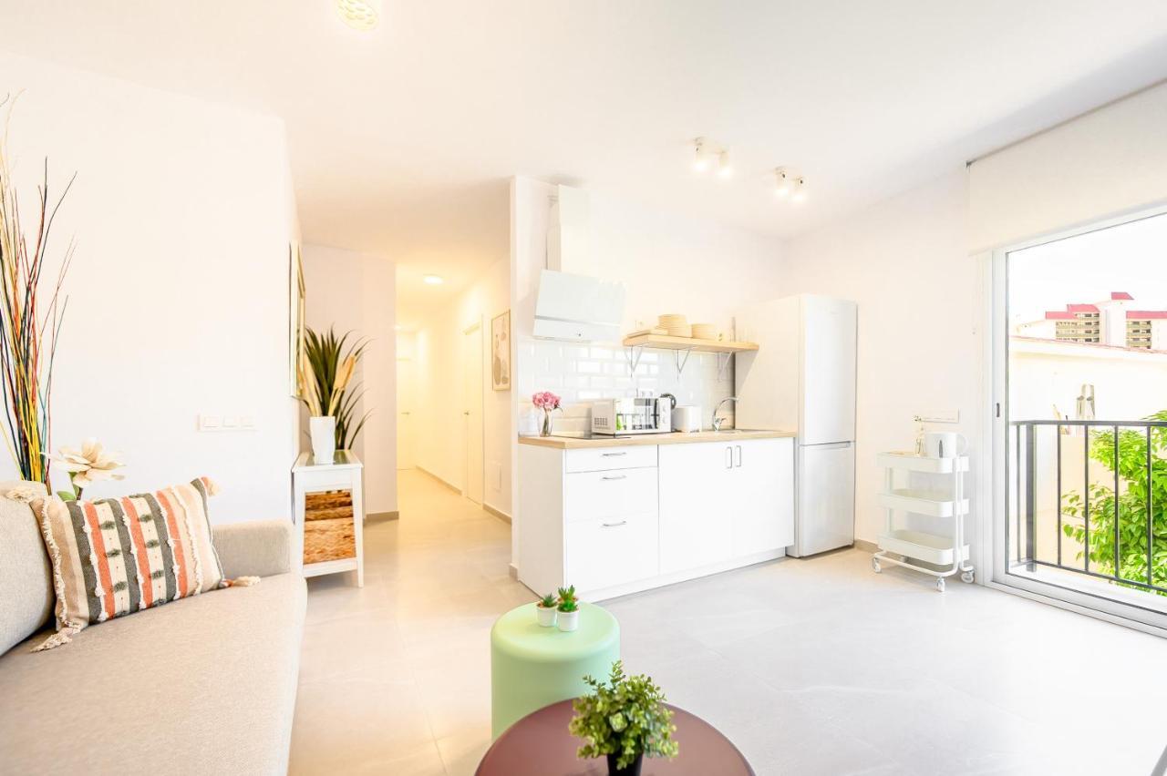 2 Bedroom, New, 1 Min To The Beach, City Center- Picasso By 10Tosea フエンヒロラ エクステリア 写真