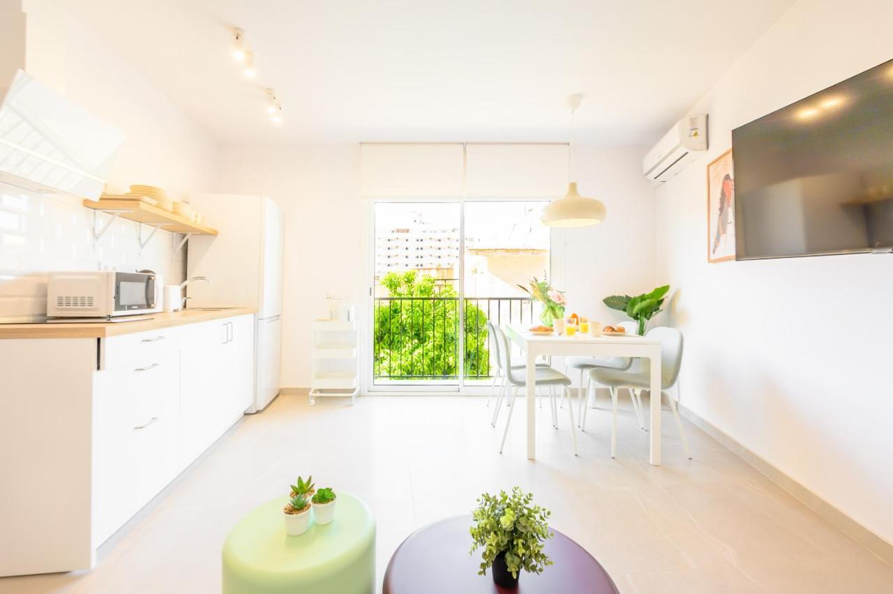 2 Bedroom, New, 1 Min To The Beach, City Center- Picasso By 10Tosea フエンヒロラ エクステリア 写真