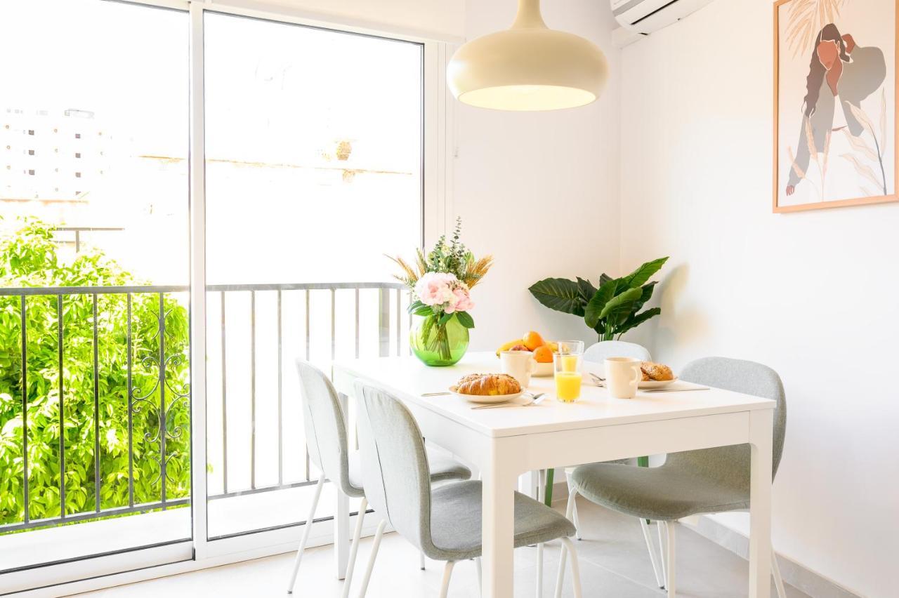2 Bedroom, New, 1 Min To The Beach, City Center- Picasso By 10Tosea フエンヒロラ エクステリア 写真